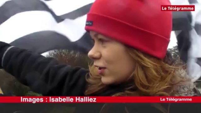 Quévert (22). Une vingtaine de Bonnets rouges sur le pont