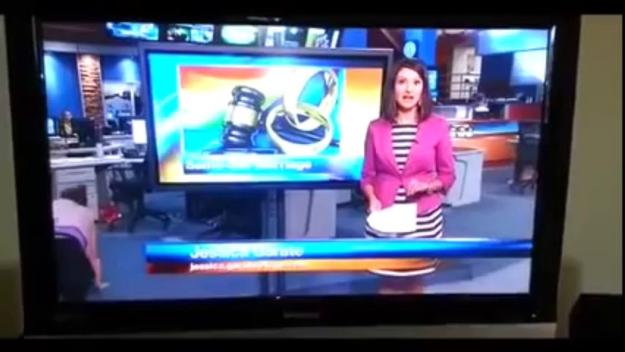 ◄► faceplant à la télévision (DUR)