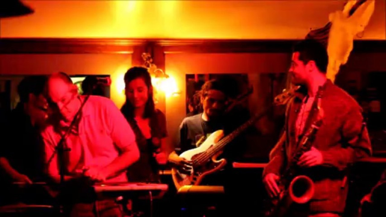 Que Dalle Orchestra - Pragmatique Pigmé - 02/11/13 - Pub Road'88