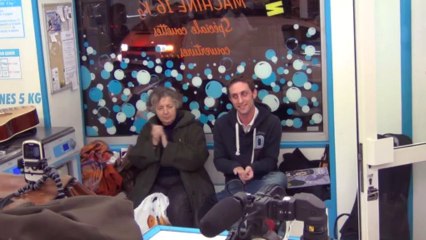 L'oiseau et l'ephemere - Felix @ Lavomatic Tour (Saison 7 - 2013-11-06)