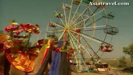 Kallar Kahar, Pakistan by Asiatravel.com