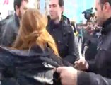 www.halkinhabercisi.com l Taksim'de Berkin Elvan protestosuna yaka paça gözaltı