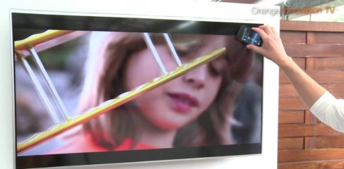 l'écran interactif NFC à Roland-Garros avec Orange