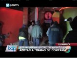 Cajamarca: Ronderos castigaron a latigazos a prostitutas y clientes de night club