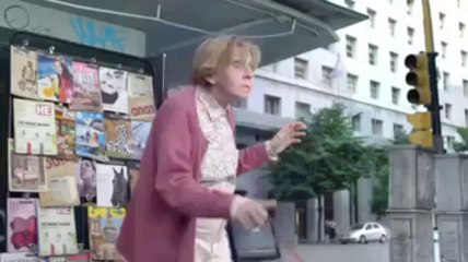 hahahaha wow same action butt see kid must watch