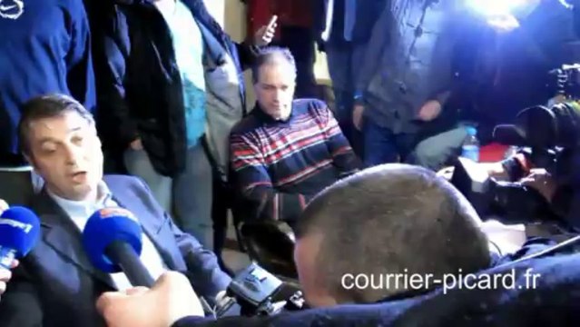 Goodyear Amiens : deux cadres retenus par des salariés