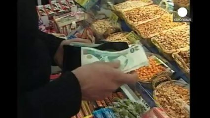 Scandalo corruzione, lira turca in caduta libera
