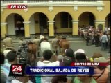 Municipio de Lima celebró tradicional Bajada de Reyes junto a la población