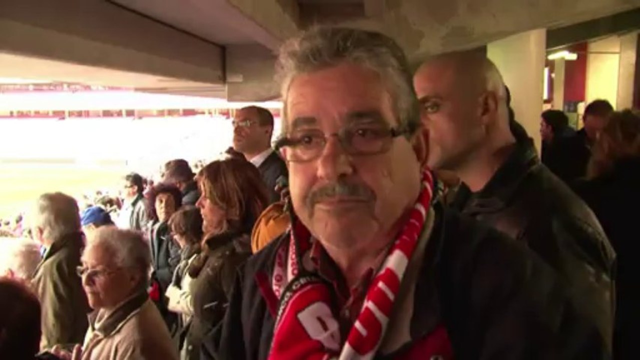 Hinchada portuguesa despide a Eusebio