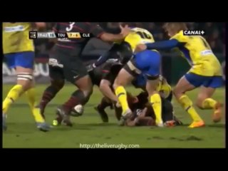 PLAQUAGE DESTRUCTEUR DE BENSON STANLEY SUR YOANN HUGET