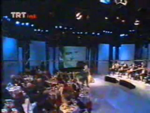 Bircan PULLUKÇUOĞLU-Sobalarında Kuru Da Meşe Yanıyor