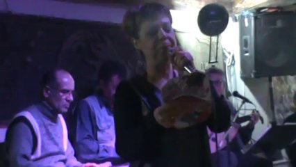 AŞK ESKİ BİR YALAN