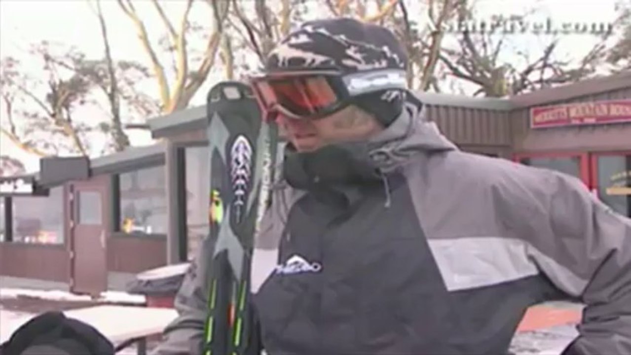 Snow Boarding in Lake Crakenback Resort by Asiatravel.com