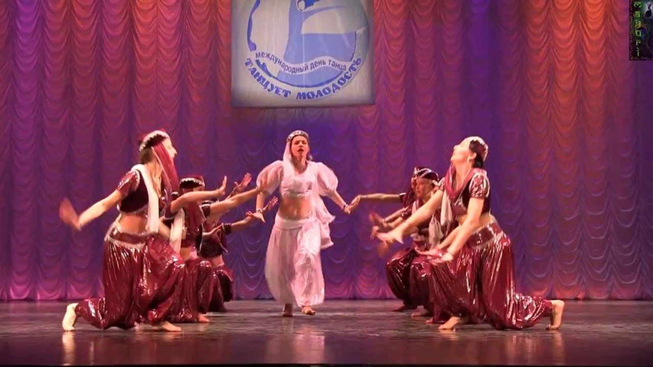 Lagan Lagi, Indian Dance Group