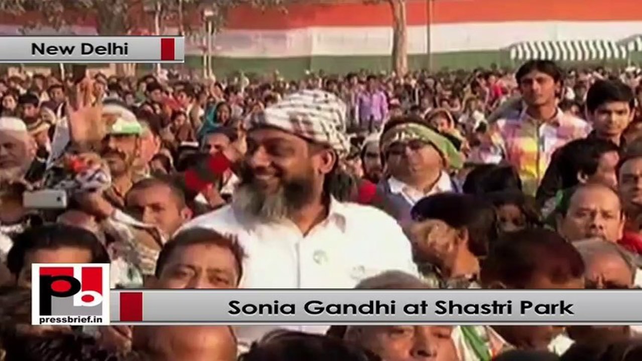 Sonia Gandhi: Indiraji worked for poor and weaker section of the society