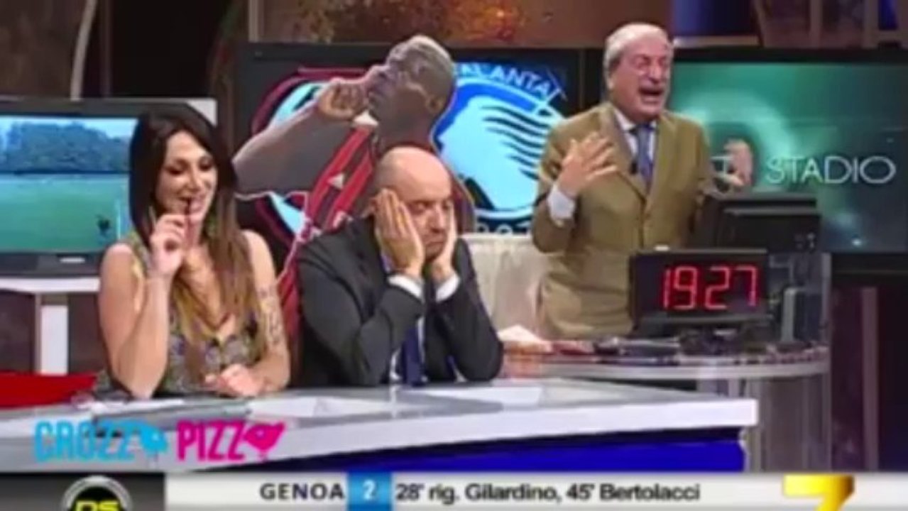 Un commentateur italien devient complétement fou après le doublé de Kakà !