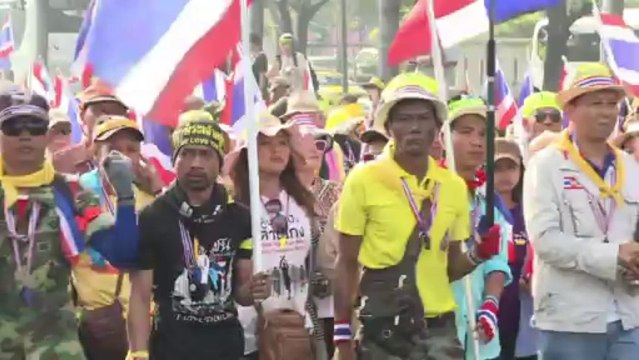 Thai protesters in warm-up march for Bangkok shutdown