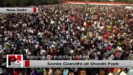 Sonia Gandhi: Indiraji and Rajivji had sacrificed their lives for the country