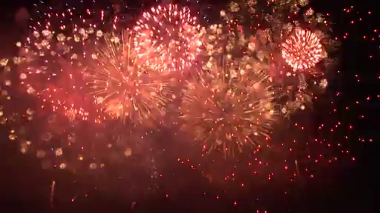 Année Capitale, bouquet final Groupe F