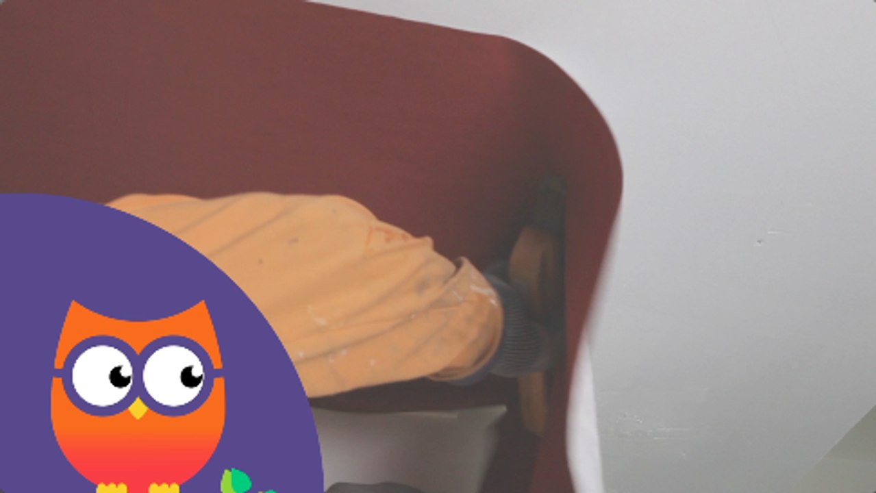 Comment poser du papier peint au plafond (Ooreka.fr)