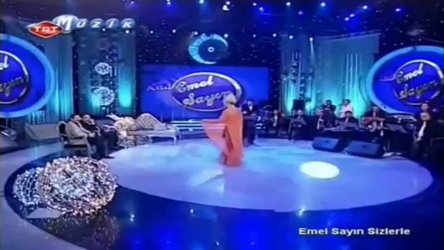 Emel Sayın - YARAB KALBİMİN SAHİBİ NERDE