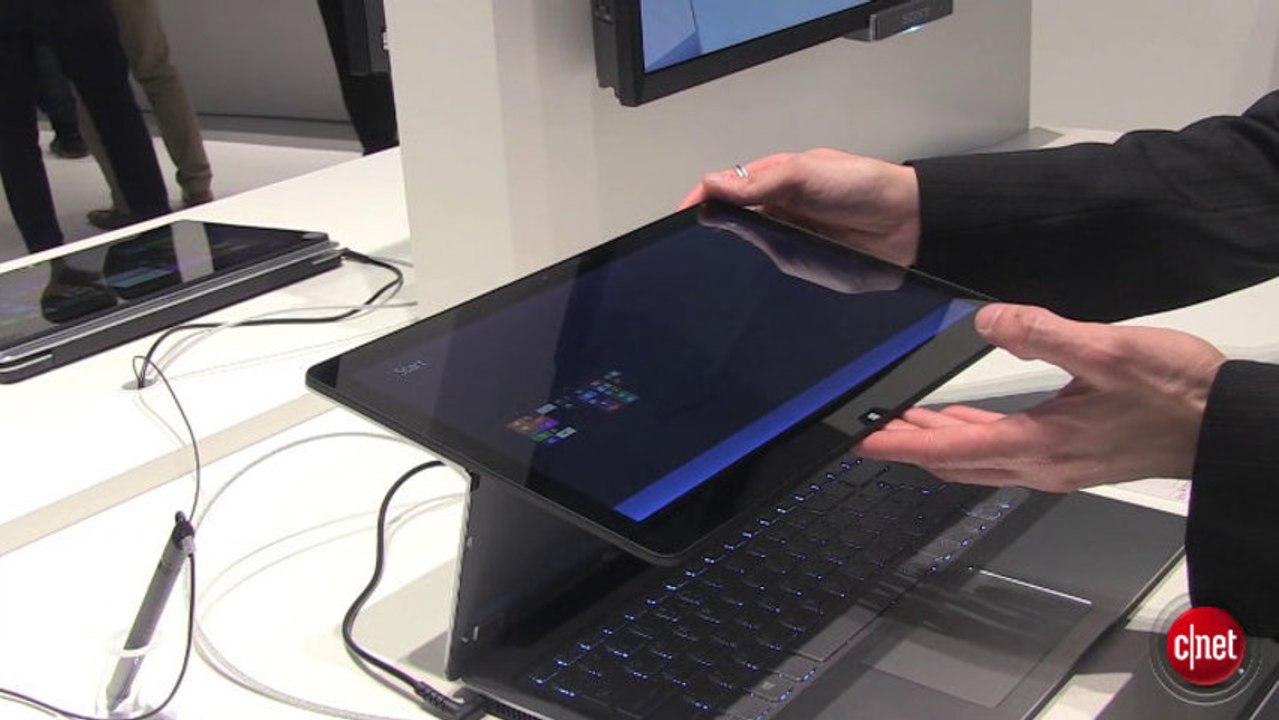 Sony VAIO FIT Multi flip : IFA 2013