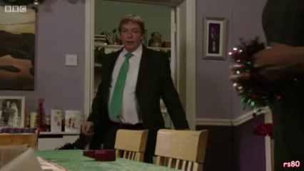 Denise finds Ian's engagement ring and says yes