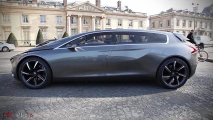 A bord du concept Peugeot HX1