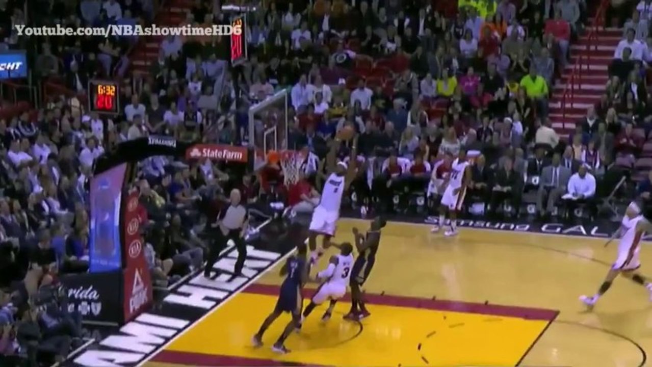 Dwyane Wade Alley-Oop to LeBron James