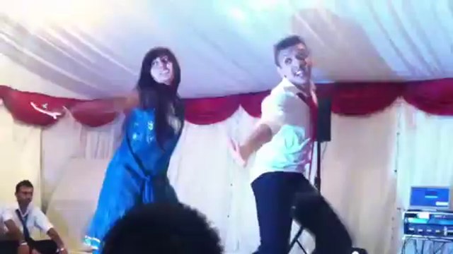 University Ke Larkion Ka Dance