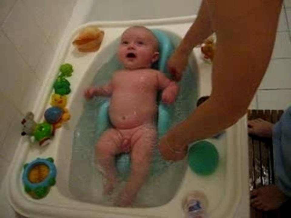 Axel dans son bain