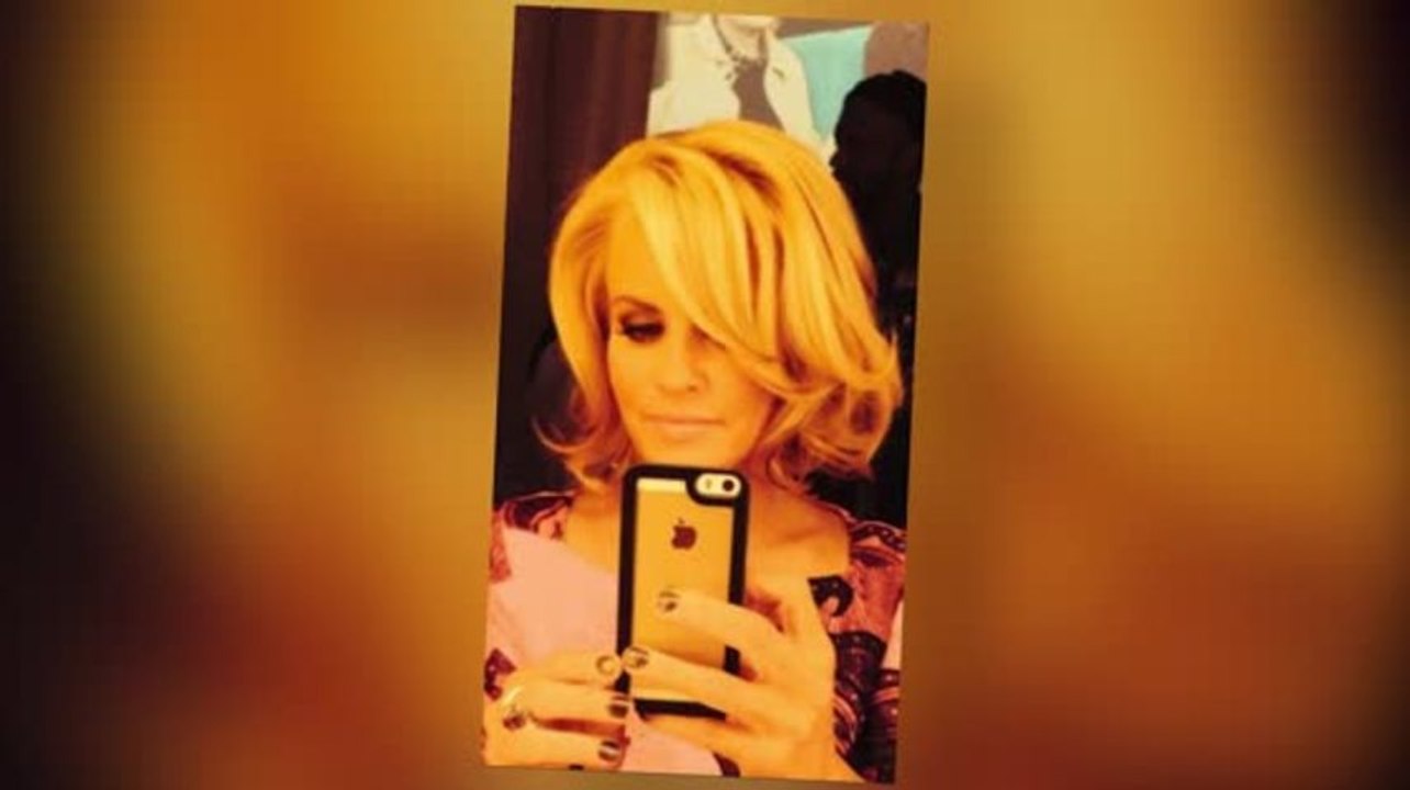 Jenny McCarthy zeigt neuen Kurzhaarschnitt