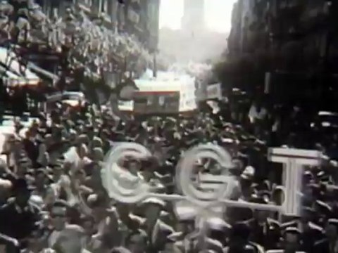 Evita , scénario de Pablo Agüero lu par Jeanne Moreau et Denis Lavant, musique originale Müller & Makaroff de Gotan Project