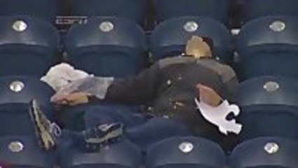 This guy is like a popcorn munching Tobias