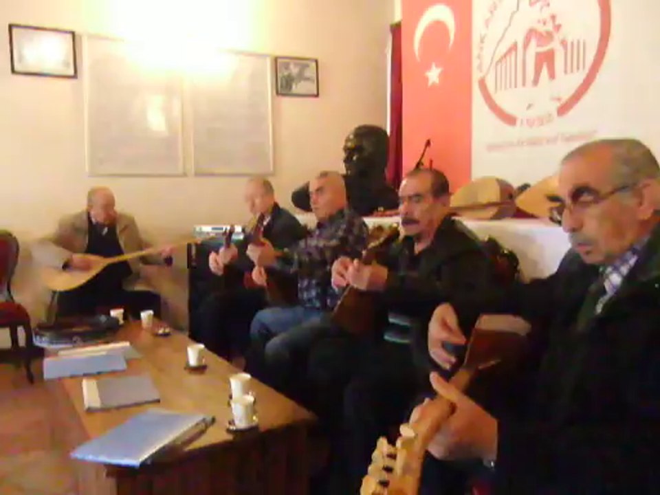 VARA VARA VARDIK BAĞA RİFAT BALABAN ( Haluk Balaban Arşiv )