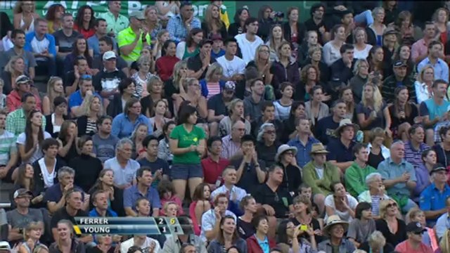 Auckland - Young trop tendre pour Ferrer