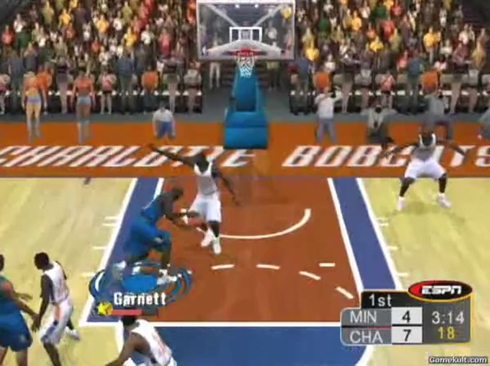 ESPN NBA 2K5 - Latrell pénètre
