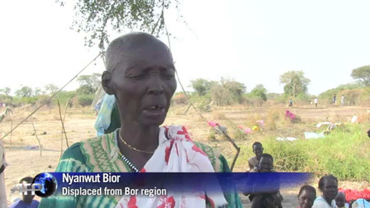 Thousands flee to camps as fighting rages in South Sudan