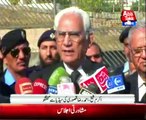 Akram Sheikh and Ahmed Raza Kasuri talking to media persons