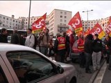 Une centaine de manifestants attendent Hollande à Toulouse - 09/01