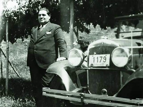 Hafız Burhan - Adalardan Bir Yar Gelir Bizlere