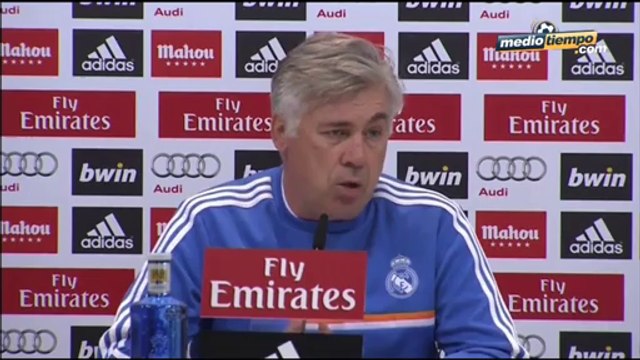 Carlo Ancelotti protege a Di María