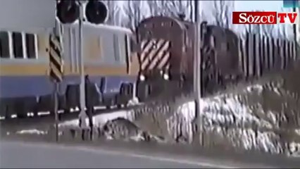 Makinist kaza öncesinde trenden atladı