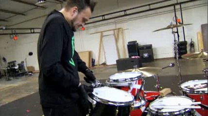 Guitar Hero : World Tour - Drum Kit Trailer