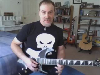 Descargar video: Lead Guitar Lesson - Easy Arpeggio Shapes for Guitar Soloing