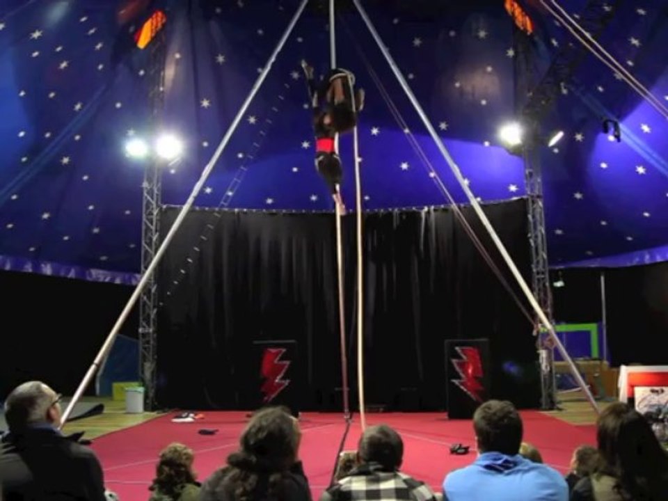 Duo de cirque aérien