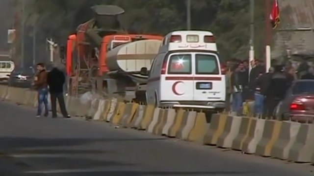 Suspected suicide bomber kills at least 13 Iraqi army recruits