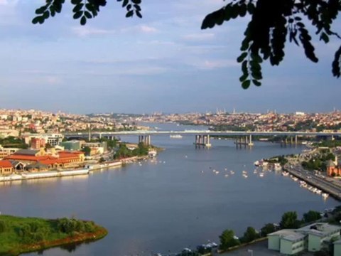 Sana Dün Bir Tepeden Baktım Aziz İstanbul ZEKAİ TUNCA
