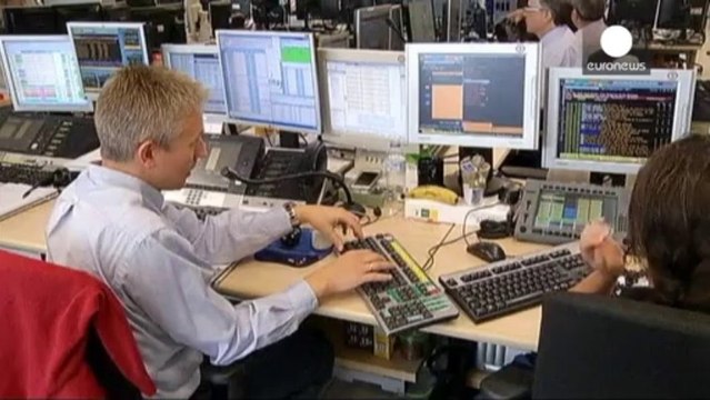 Draghi deja intacto el tipo de interés del BCE, pero reconoce los riesgos de deflación