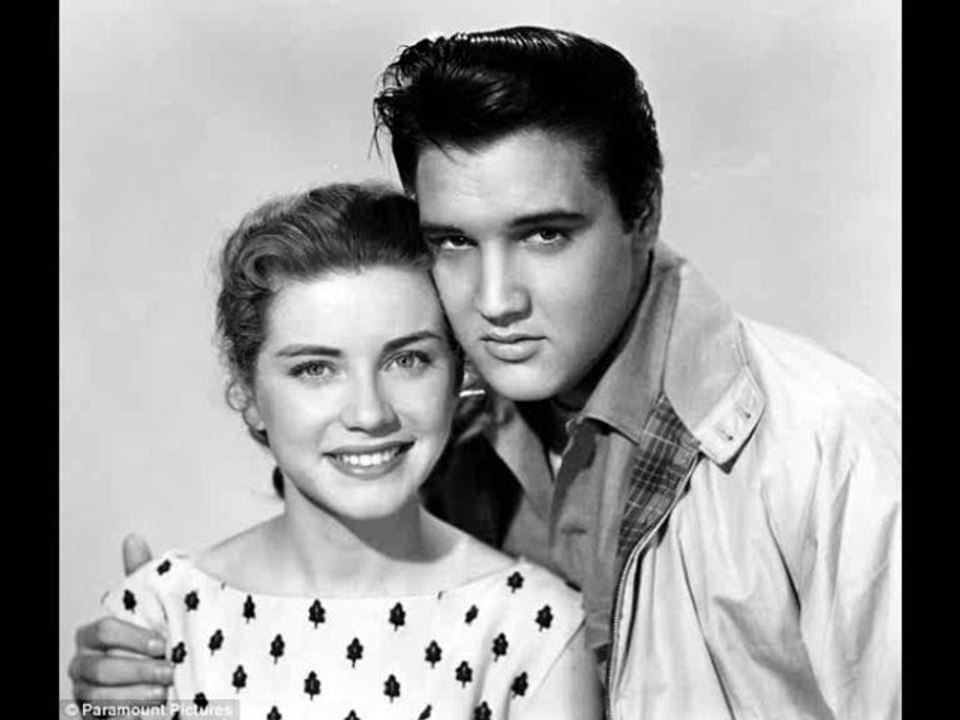In my way Elvis 1960 By Sebastian vestae
